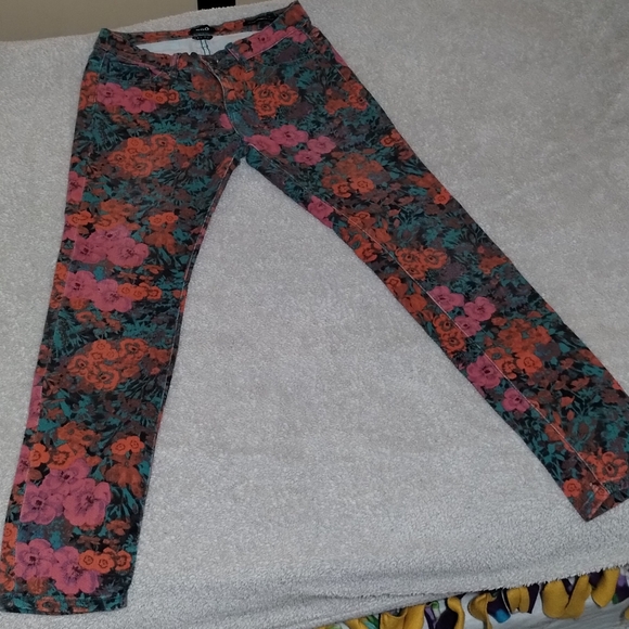 BDG Denim - BDG Women's Size 28w 30L Floral Mid Rise Cigarette Ankle Jeans